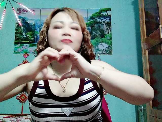 Linhanhsex2k live cam on BongaCams