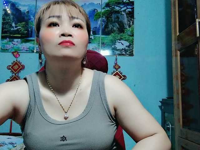 Linhanhsex2k live cam on BongaCams
