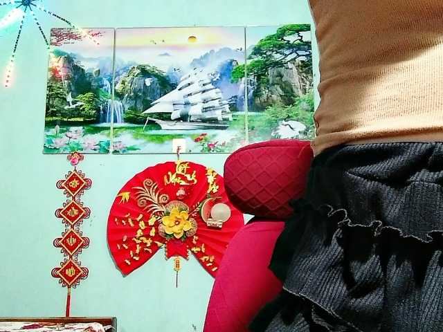 Linhanhsex2k live webcam show
