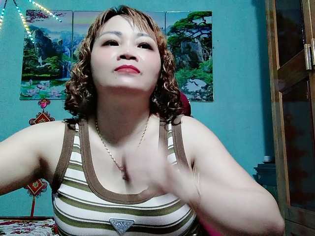 Linhanhsex2k live cam on BongaCams