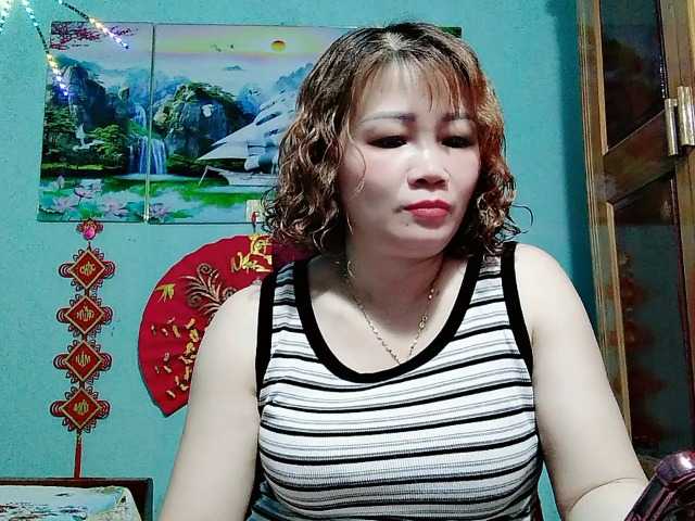 Linhanhsex2k live cam on BongaCams