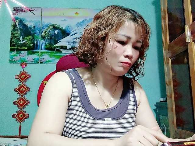 Linhanhsex2k live cam on BongaCams