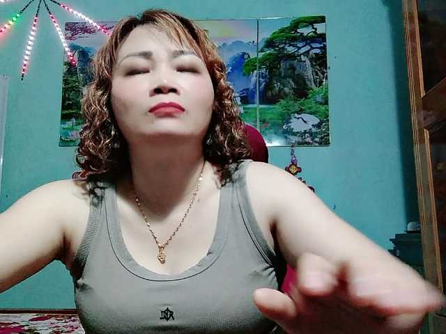 Linhanhsex2k live cam on BongaCams