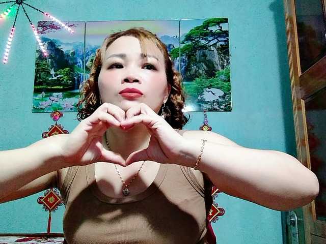 Linhanhsex2k live webcam show
