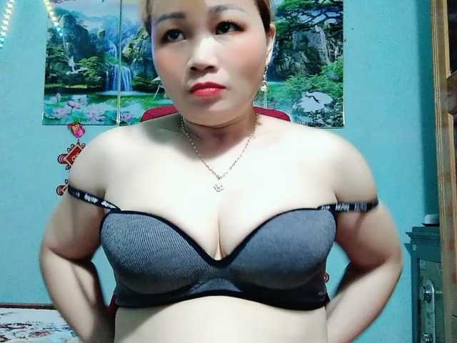 Linhanhsex2k live cam on BongaCams