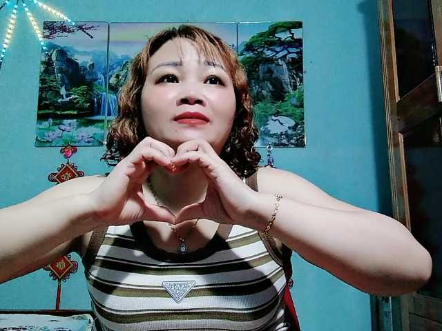 Linhanhsex2k live cam on BongaCams