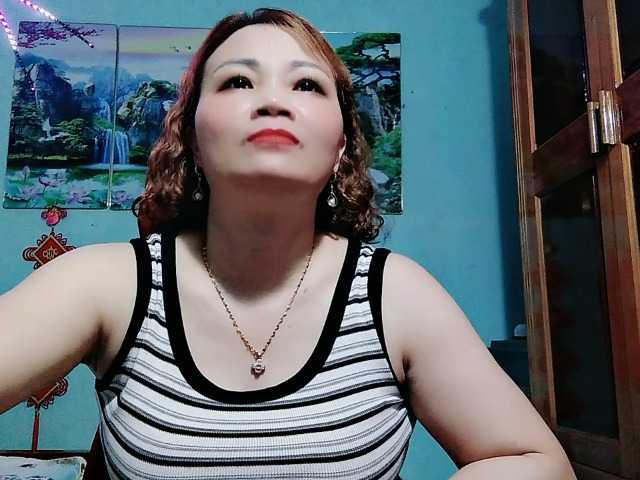 Linhanhsex2k live cam on BongaCams