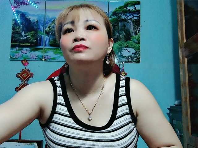 Linhanhsex2k live cam on BongaCams