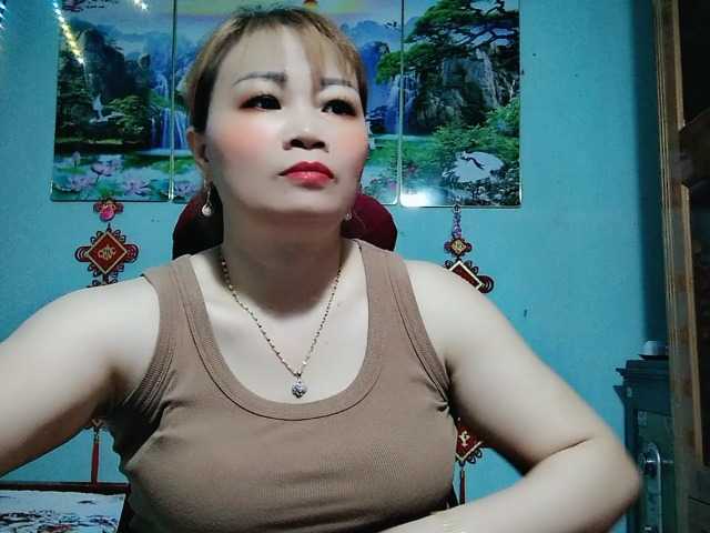 Sex chat gratuit in direct cu Linhanhsex2k pe BongaCams