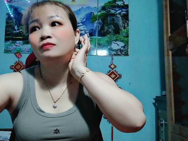 Linhanhsex2k live cam on BongaCams