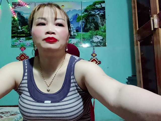Linhanhsex2k live cam on BongaCams