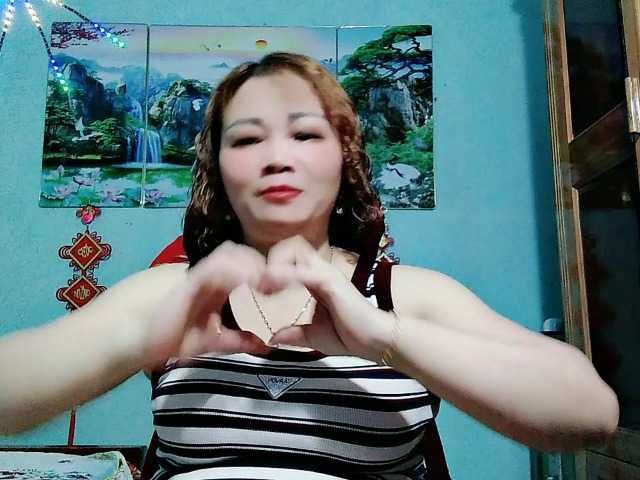Linhanhsex2k live cam on BongaCams