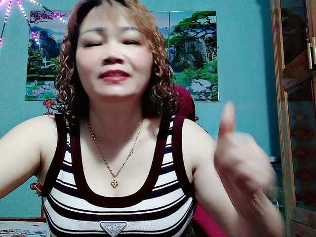 Linhanhsex2k live cam on BongaCams