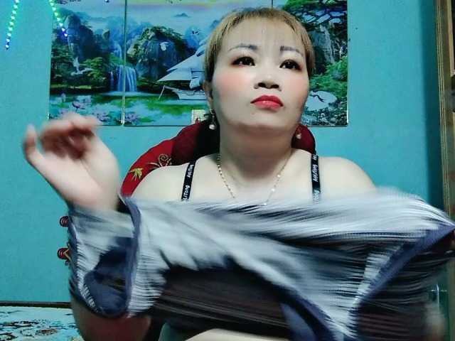 Linhanhsex2k live cam on BongaCams