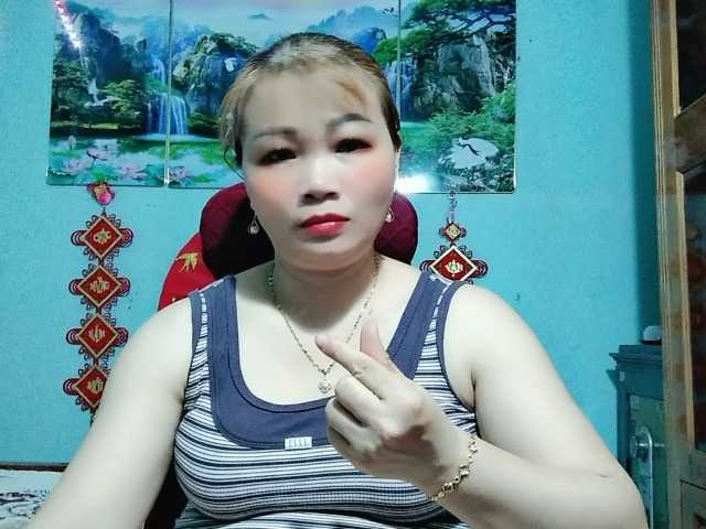 Linhanhsex2k live cam on BongaCams