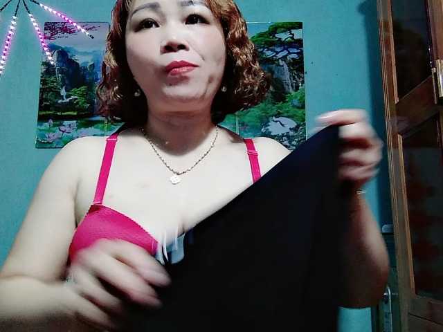 Linhanhsex2k live cam on BongaCams
