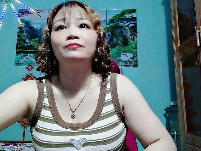 Linhanhsex2k live cam on BongaCams
