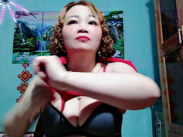 Linhanhsex2k live cam on BongaCams