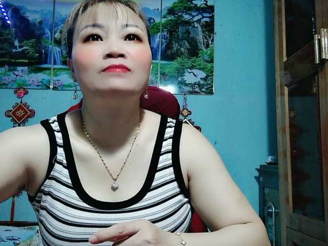 Linhanhsex2k live cam on BongaCams