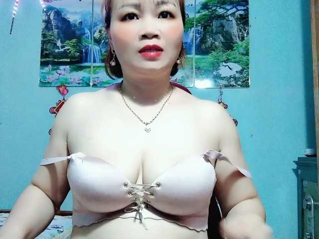 Linhanhsex2k live cam on BongaCams