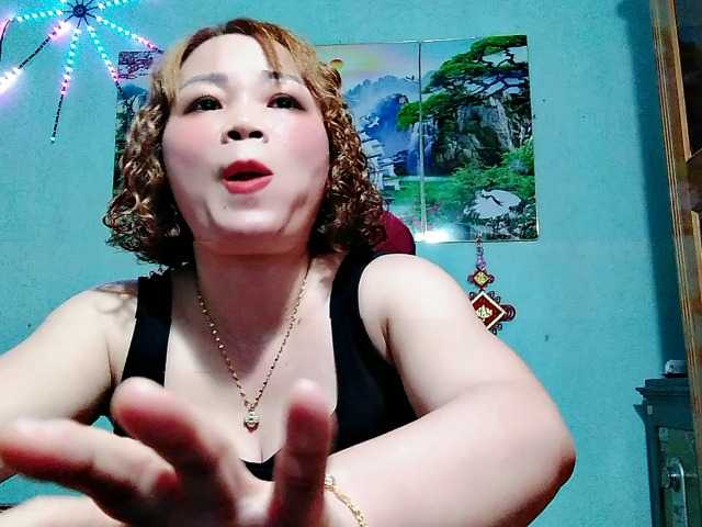 Linhanhsex2k live webcam show