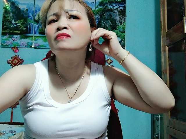Linhanhsex2k live cam on BongaCams