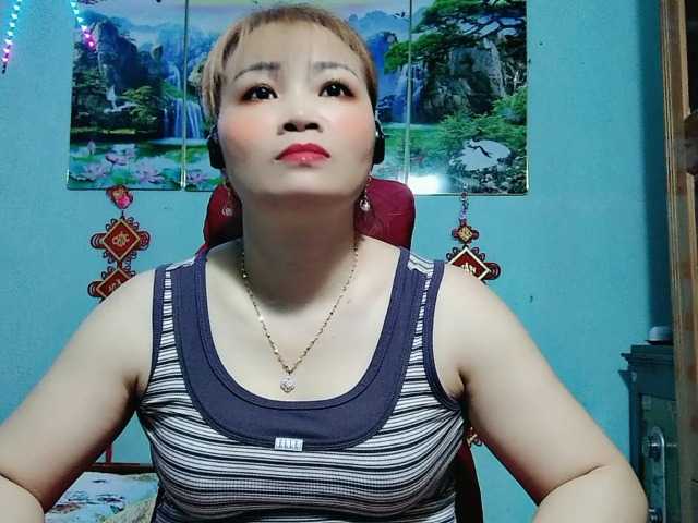 Linhanhsex2k live cam on BongaCams