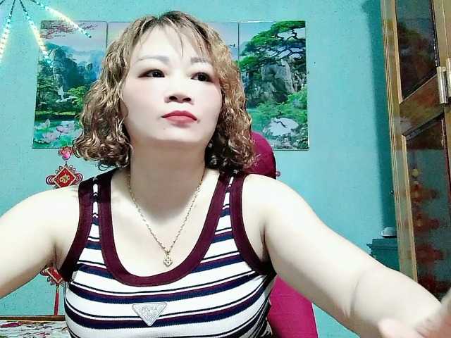 Linhanhsex2k live cam on BongaCams
