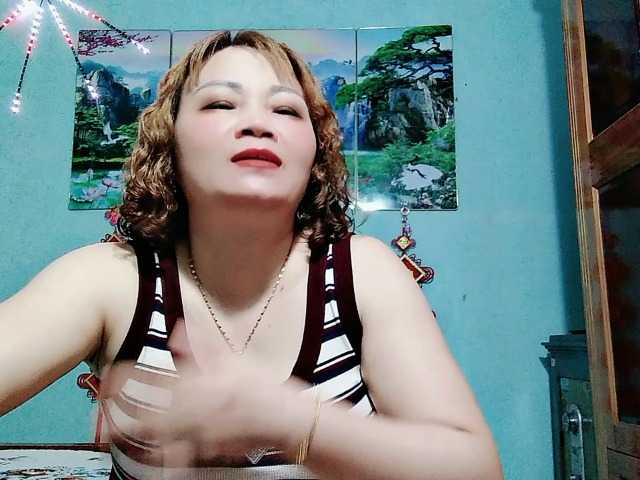Linhanhsex2k live cam on BongaCams