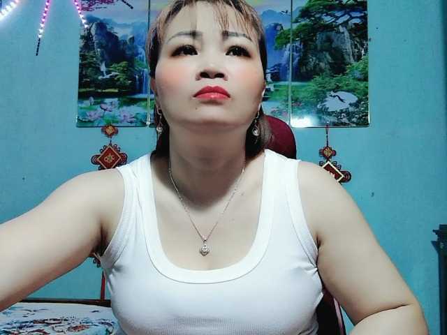 Linhanhsex2k's BongaCams show and profile