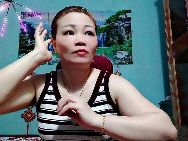 Linhanhsex2k live cam on BongaCams