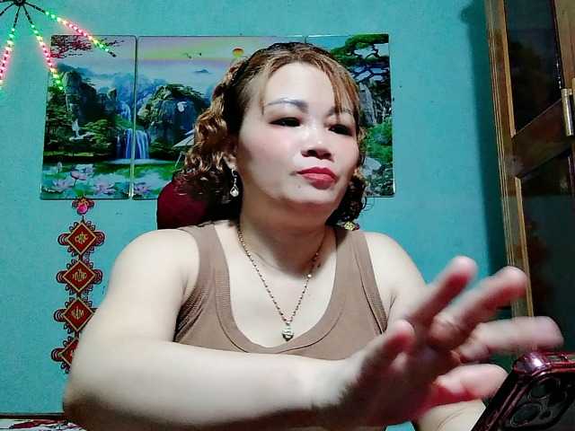 Linhanhsex2k live webcam show