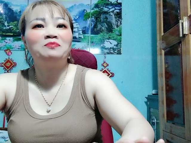 Linhanhsex2k live cam on BongaCams