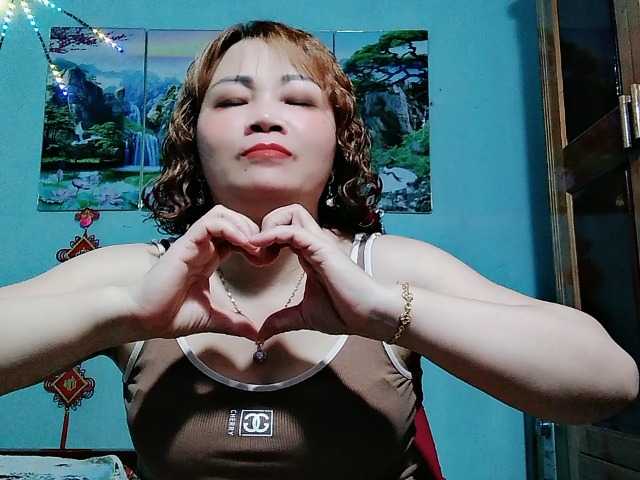 Linhanhsex2k live cam on BongaCams