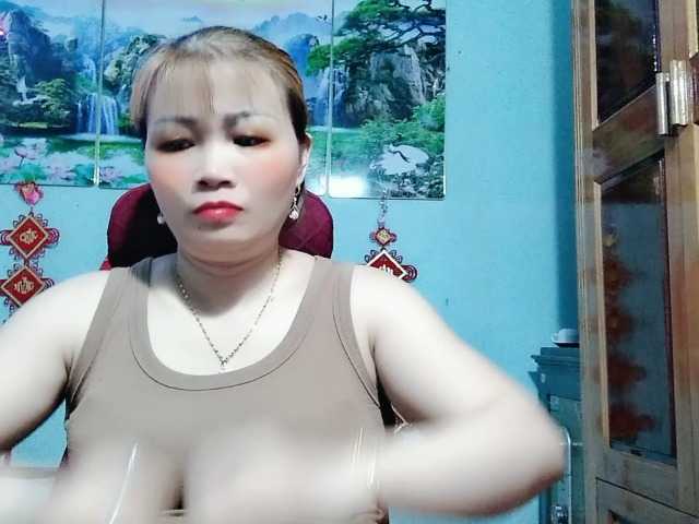 Linhanhsex2k live cam on BongaCams