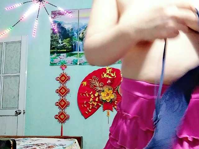 Linhanhsex2k live cam preview