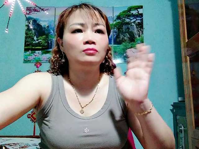 Linhanhsex2k live cam on BongaCams