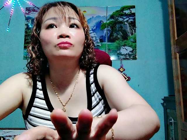 Linhanhsex2k live cam on BongaCams