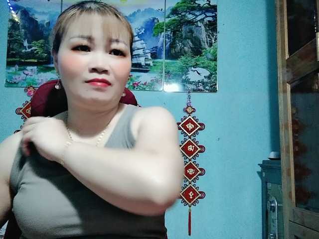 Linhanhsex2k live cam on BongaCams