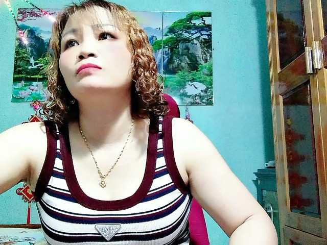 Linhanhsex2k live cam on BongaCams