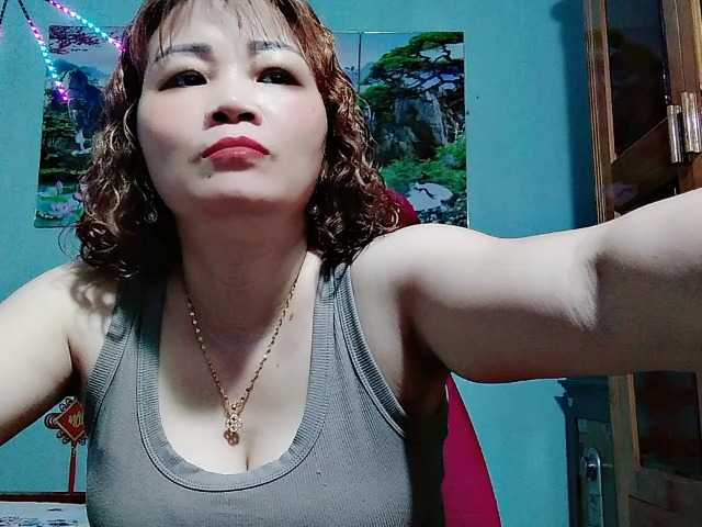 Linhanhsex2k live cam on BongaCams