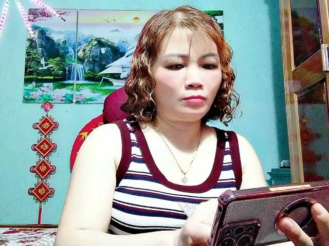 Linhanhsex2k live cam on BongaCams