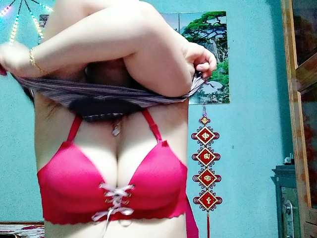 Linhanhsex2k live webcam show