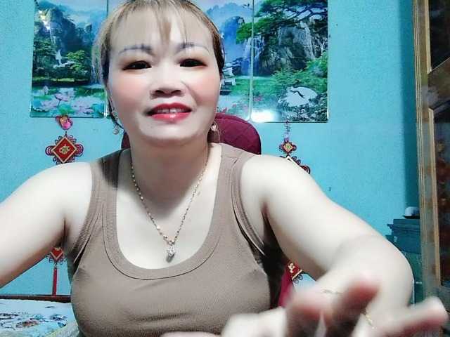 Linhanhsex2k live cam on BongaCams