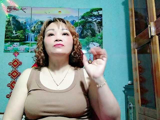 Linhanhsex2k live cam on BongaCams