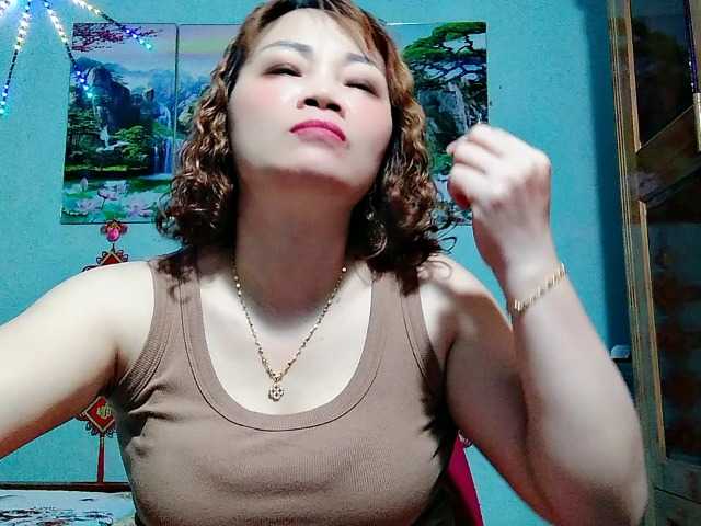 Linhanhsex2k live cam on BongaCams