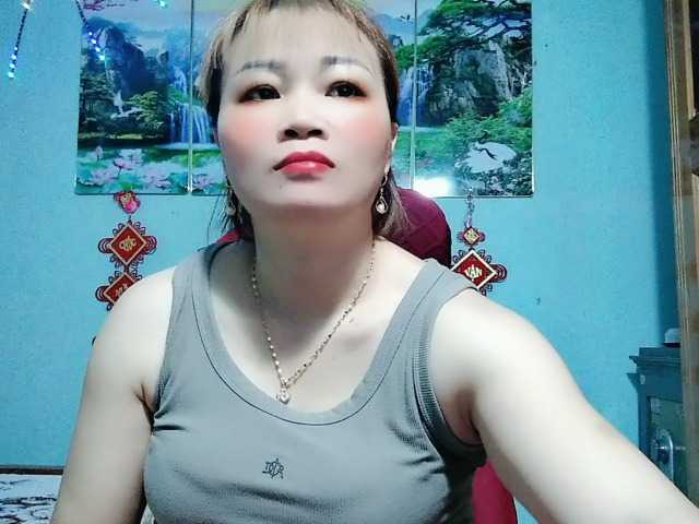 Linhanhsex2k live cam on BongaCams