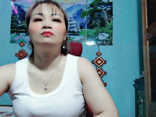 Linhanhsex2k's BongaCams show and profile