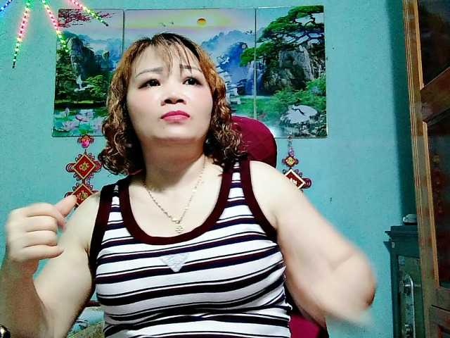 Linhanhsex2k live cam on BongaCams