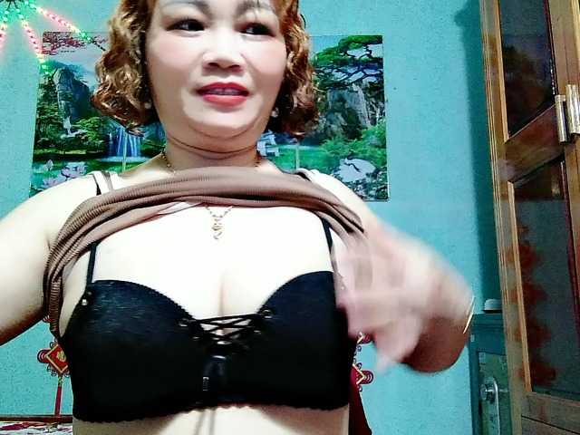 Linhanhsex2k live cam on BongaCams